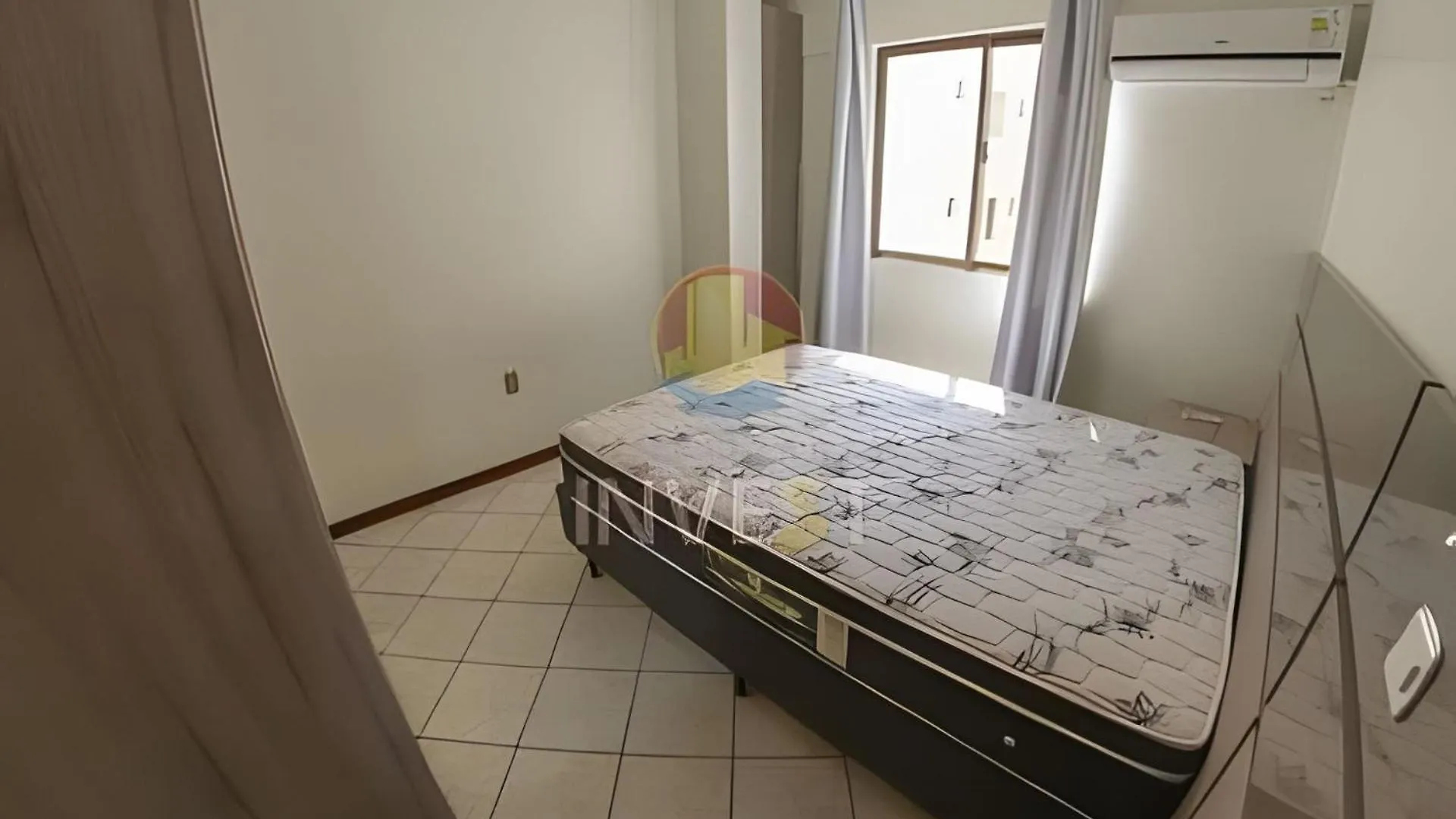 Apartamento Com Vista Mar Sobre A Avenida Bombinhas